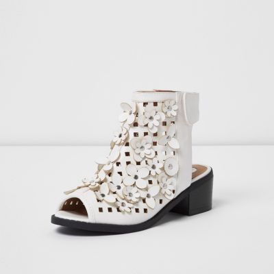 Girls white flower laser cut shoe boots